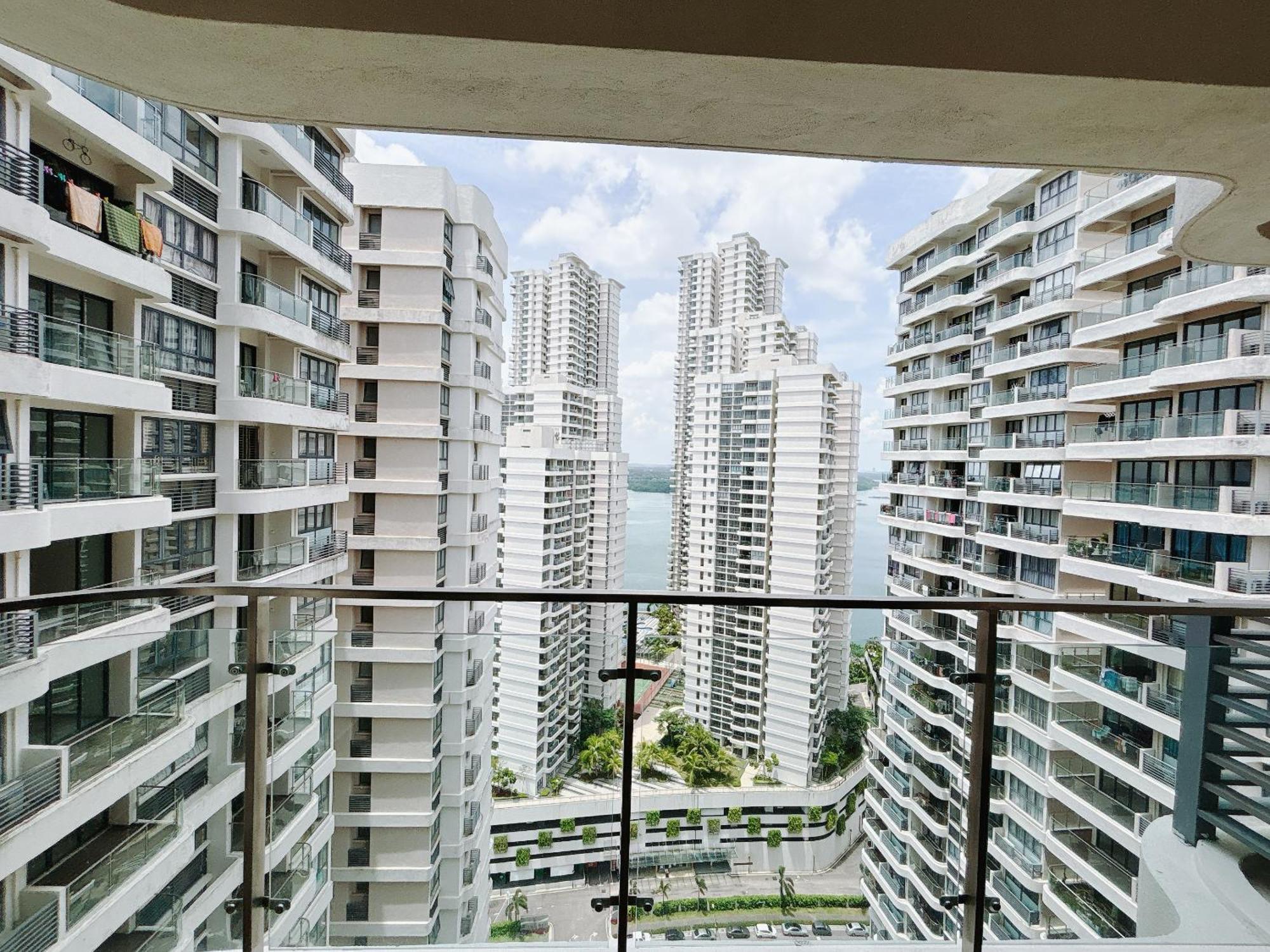 Ferienwohnung Country Garden Danga Bay By Lions Bay Johor Bahru Zimmer foto