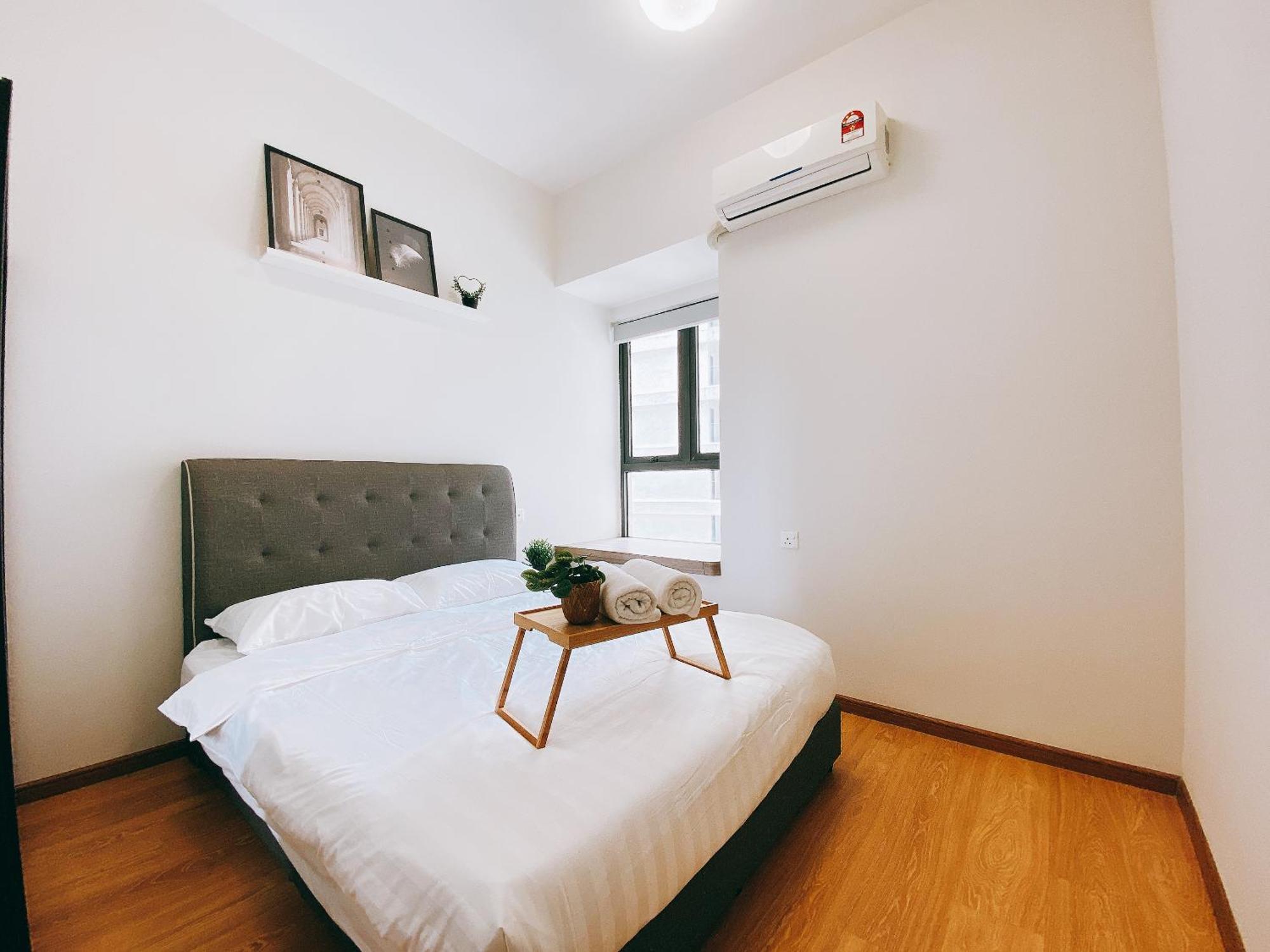 Ferienwohnung Country Garden Danga Bay By Lions Bay Johor Bahru Zimmer foto