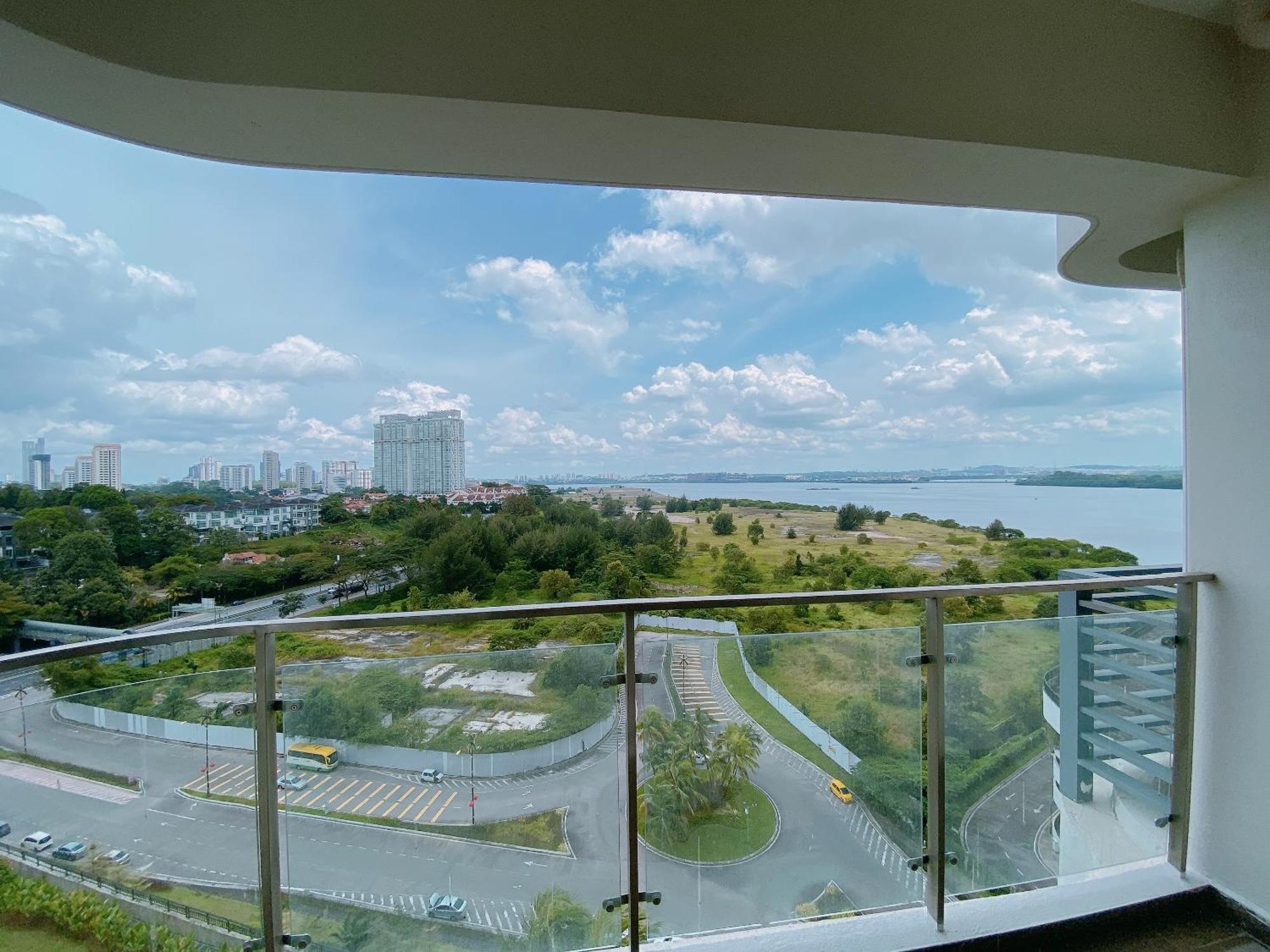 Ferienwohnung Country Garden Danga Bay By Lions Bay Johor Bahru Zimmer foto