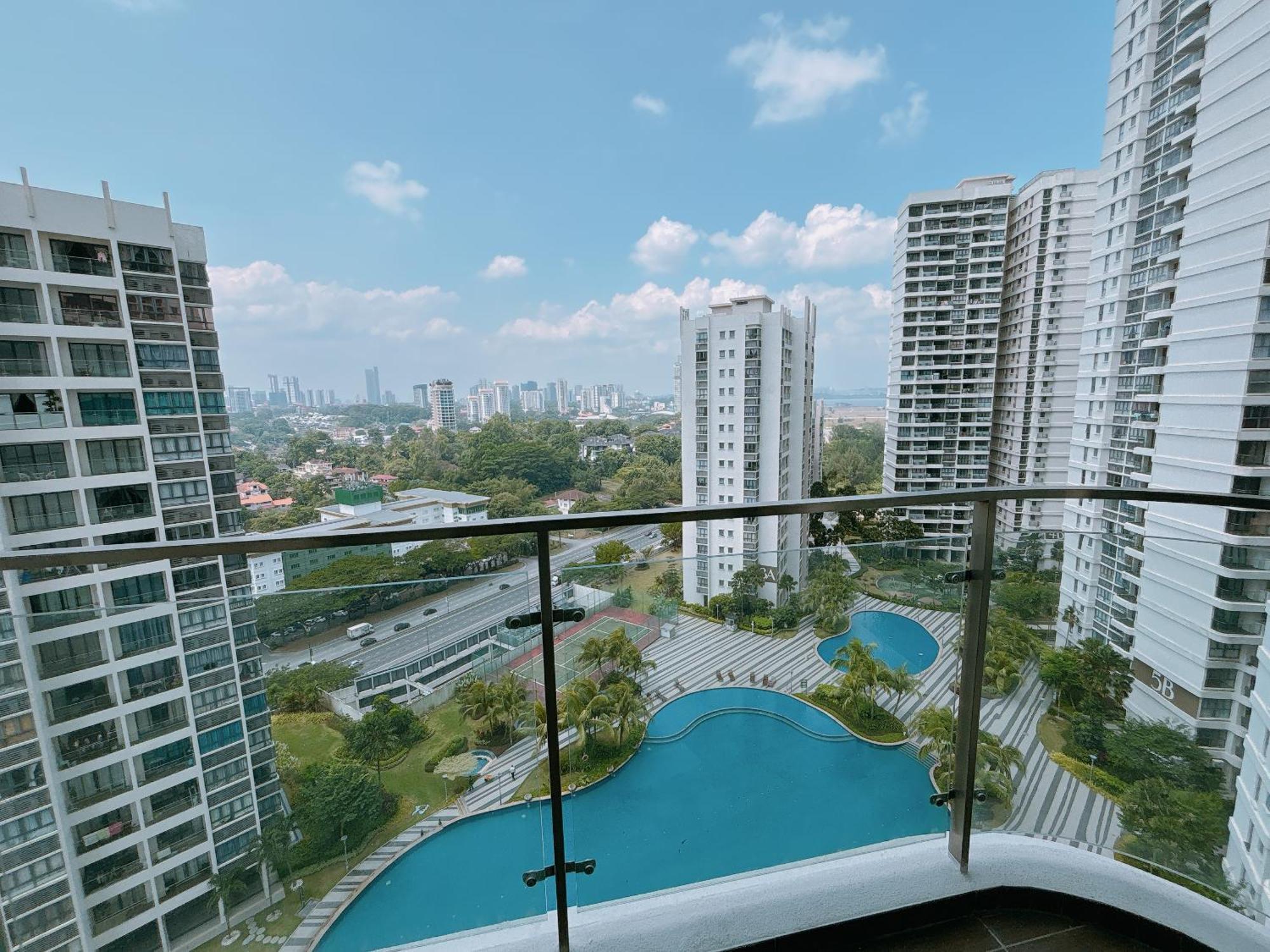 Ferienwohnung Country Garden Danga Bay By Lions Bay Johor Bahru Zimmer foto